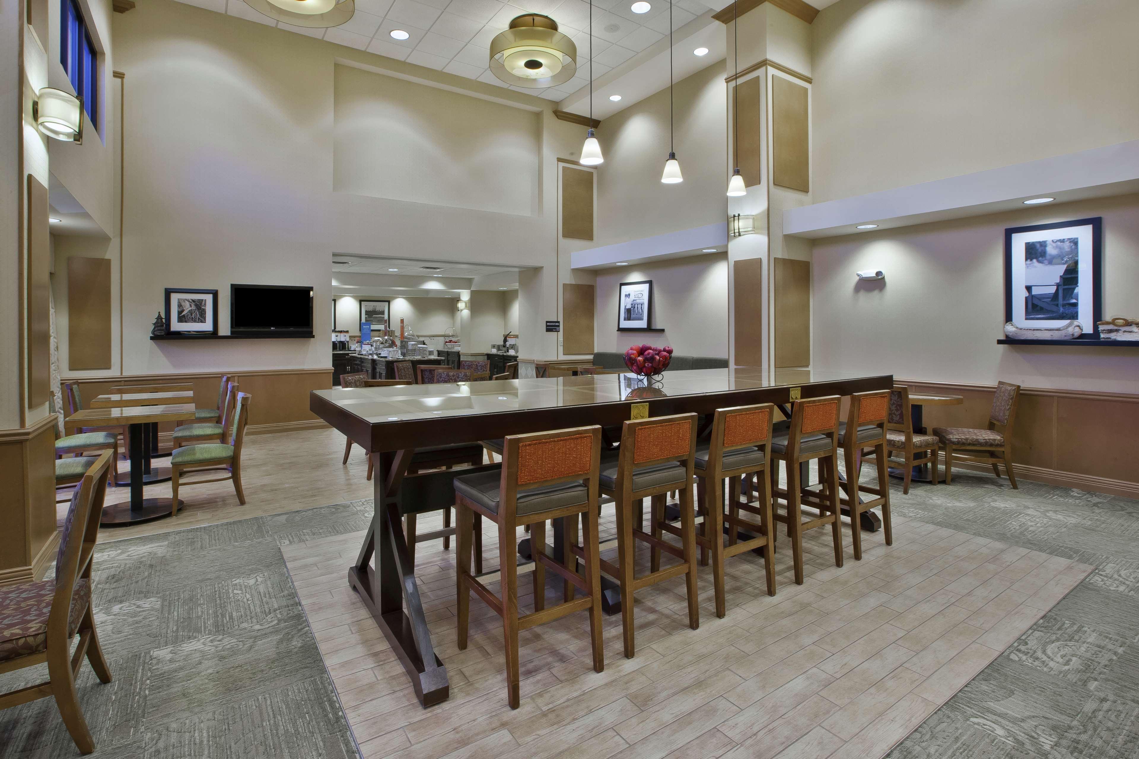 Hampton Inn & Suites Plattsburgh Exteriör bild