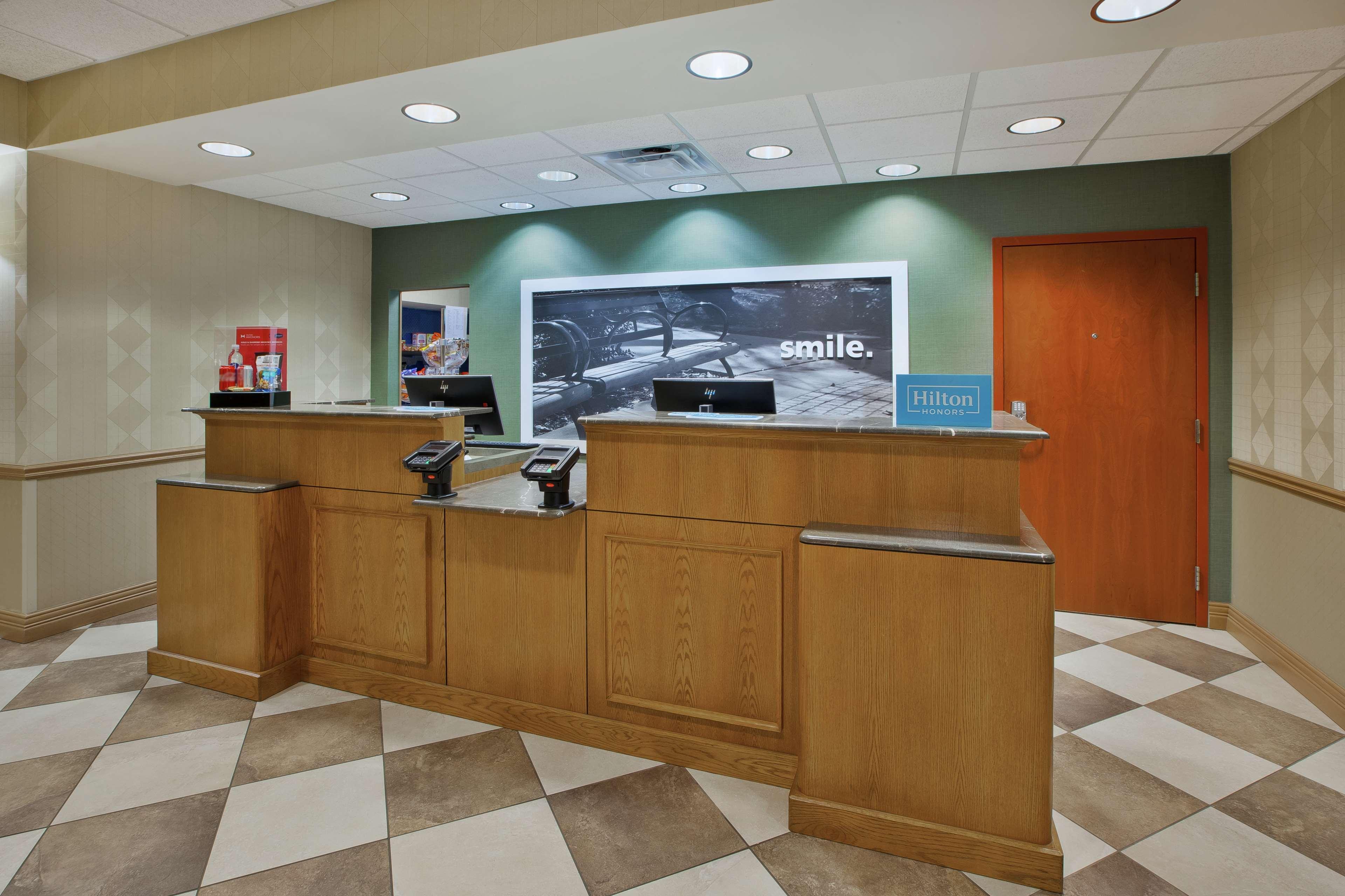 Hampton Inn & Suites Plattsburgh Exteriör bild