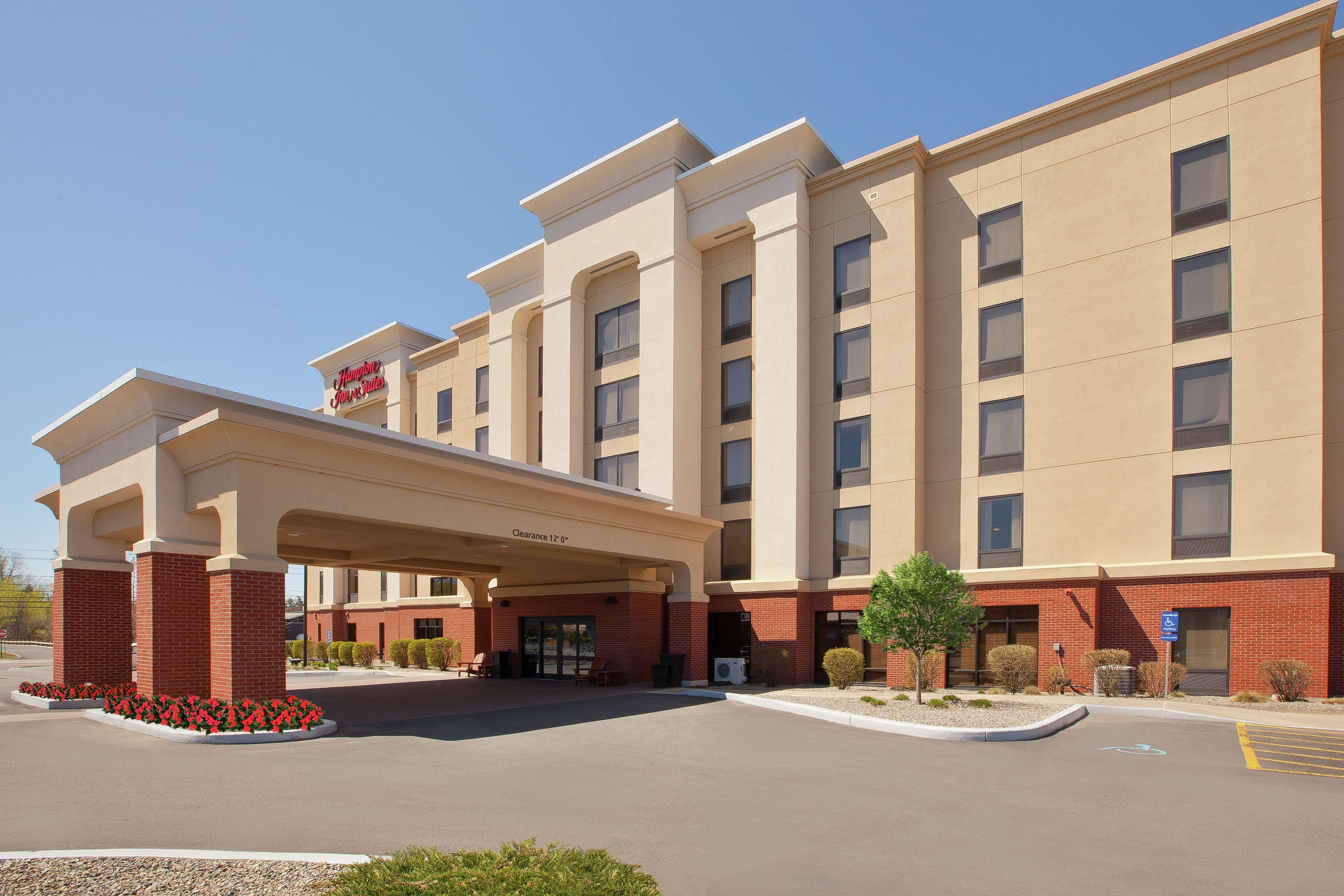 Hampton Inn & Suites Plattsburgh Exteriör bild