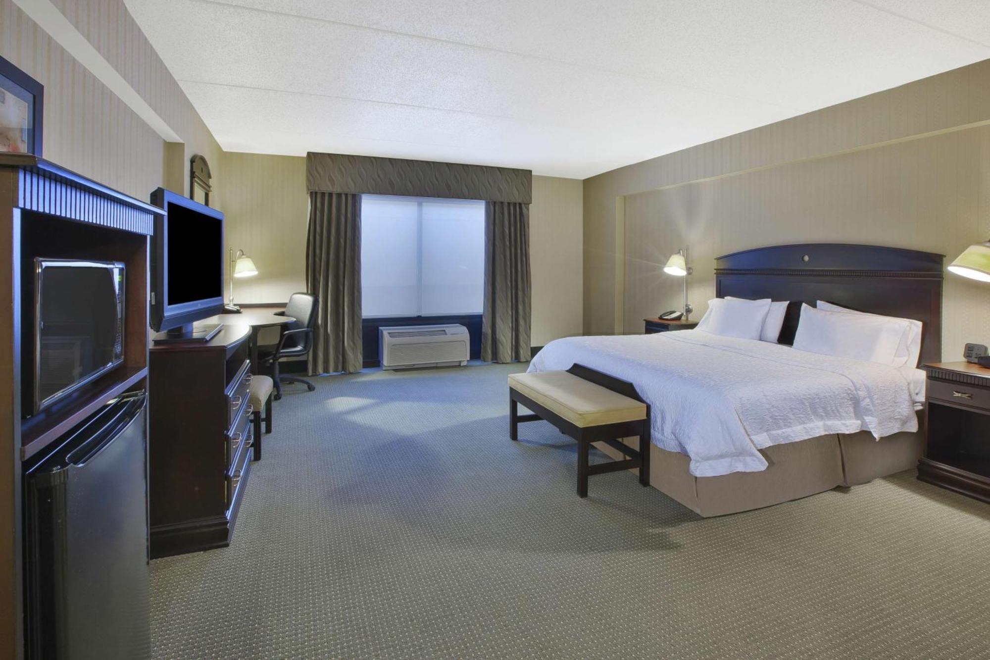 Hampton Inn & Suites Plattsburgh Exteriör bild