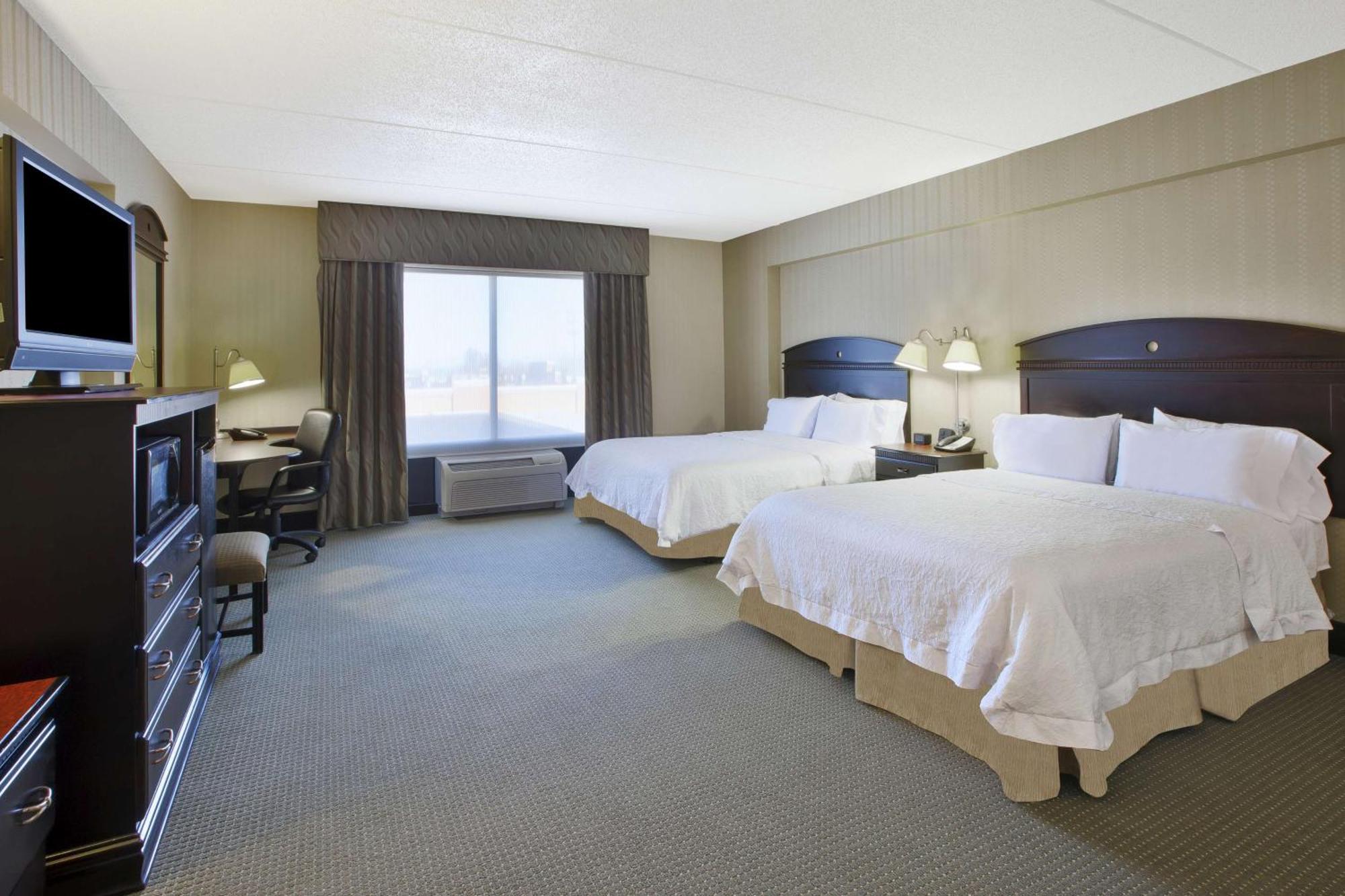 Hampton Inn & Suites Plattsburgh Exteriör bild