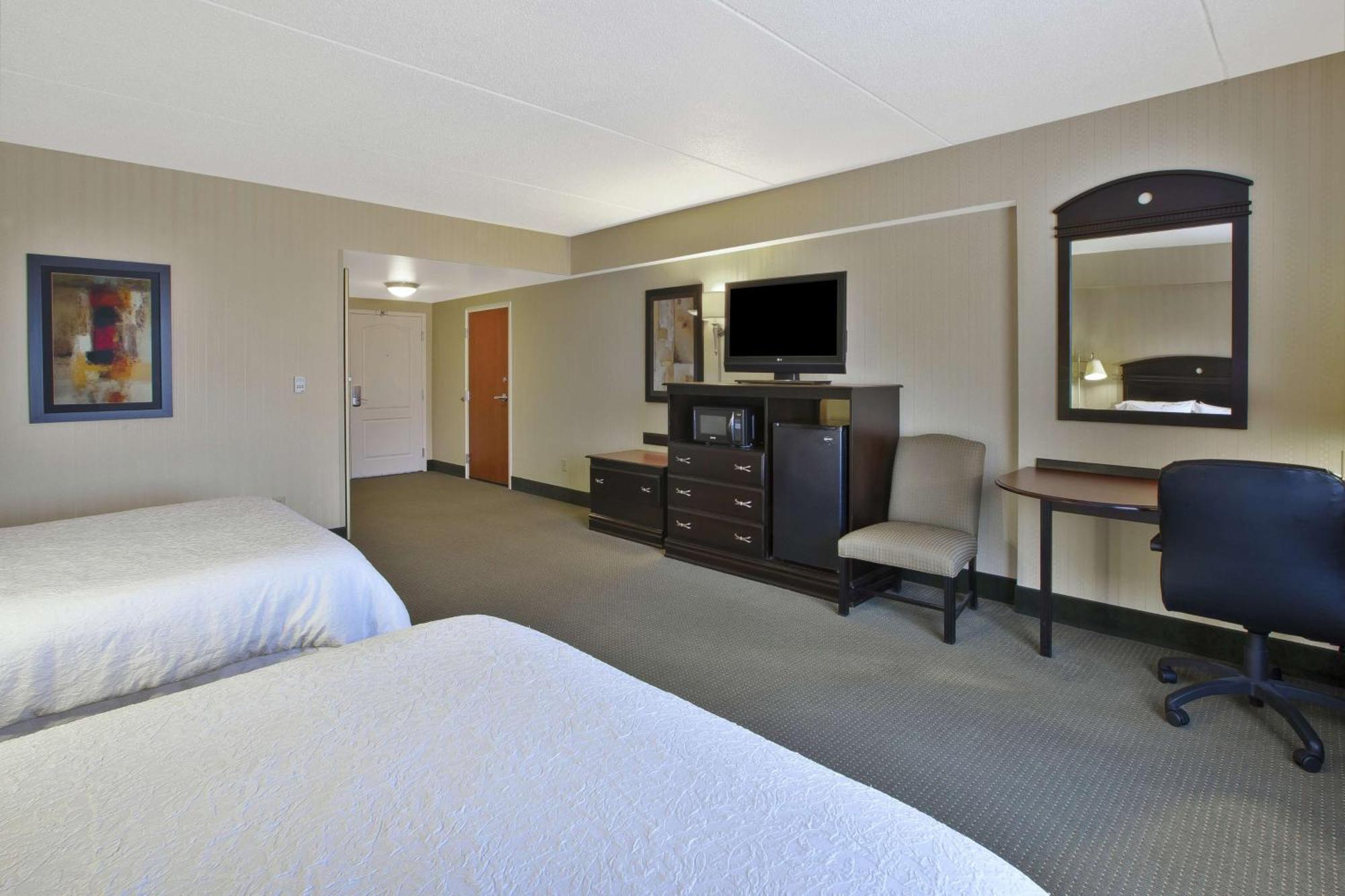 Hampton Inn & Suites Plattsburgh Exteriör bild