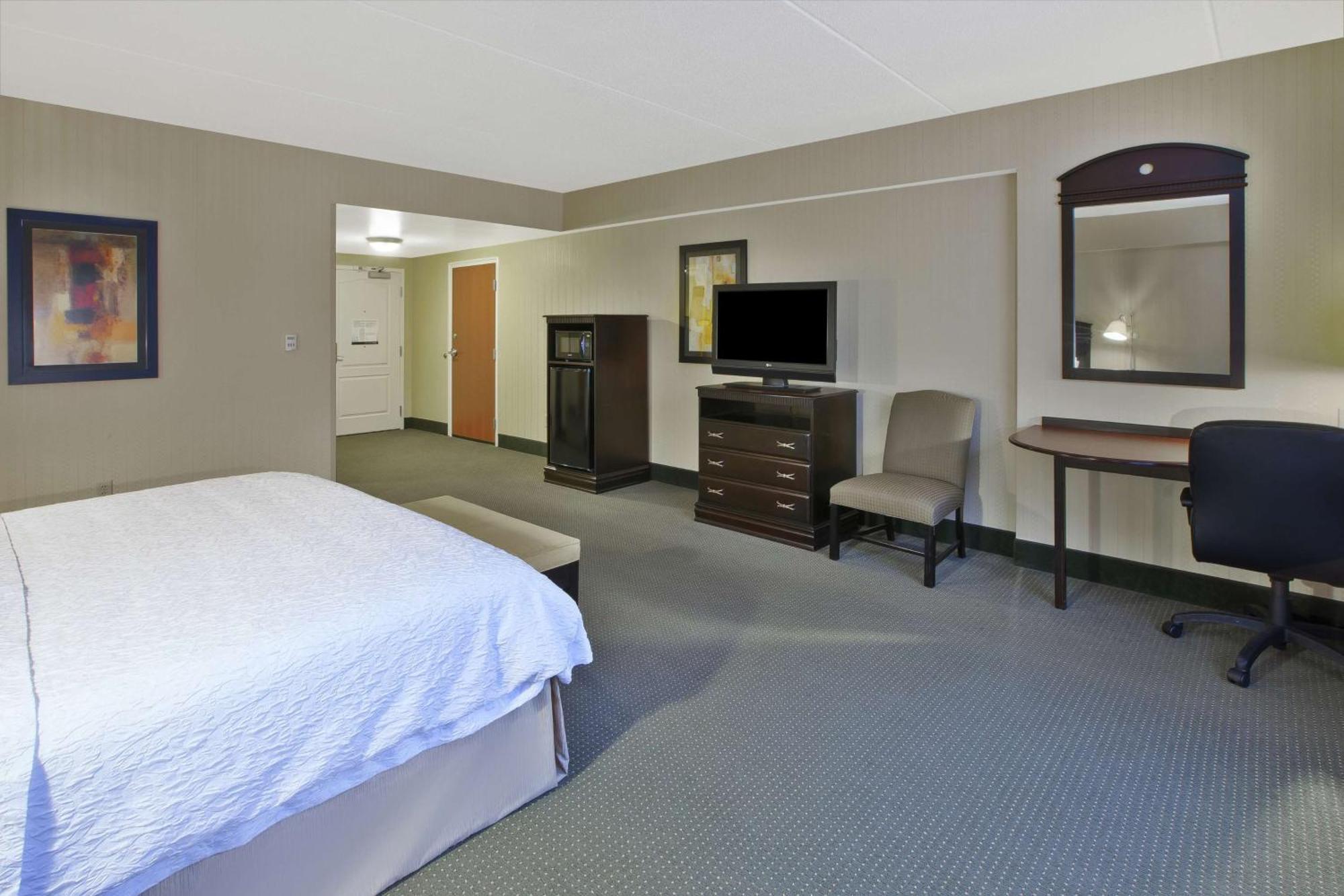 Hampton Inn & Suites Plattsburgh Exteriör bild